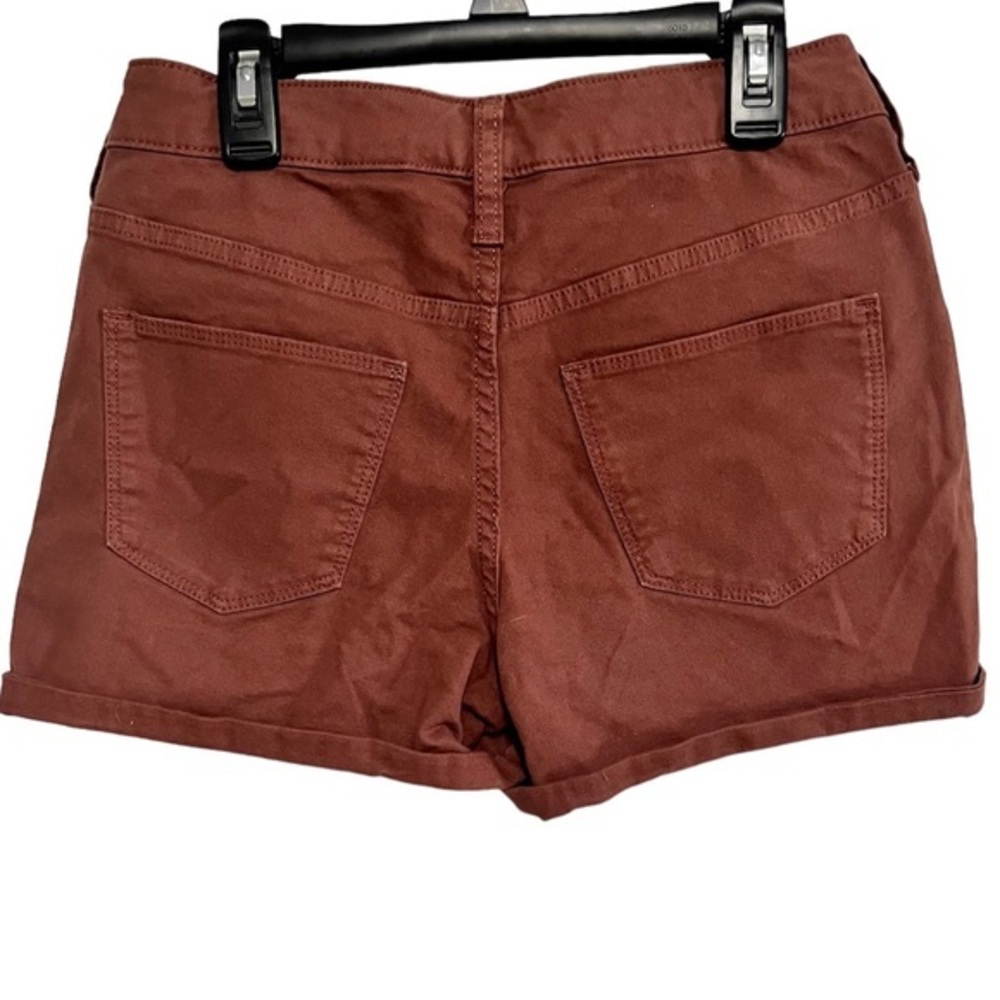 Universal Thread High Rise Midi Shorts - Size 0/25 - Picture 3 of 6